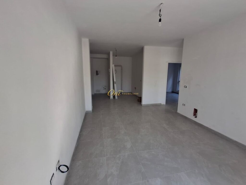 DRITAN HOXHA STREET OFFICE FOR RENT