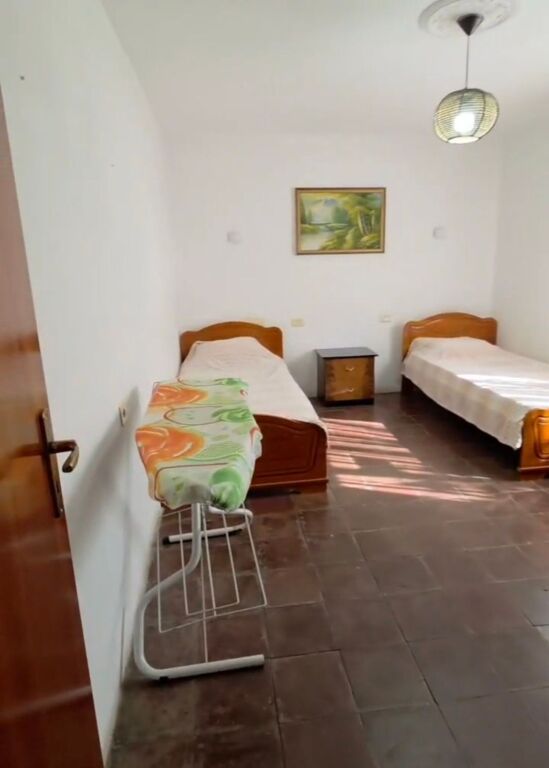 2+1 apartment for rent at the Yellow Buildings, near the Bus Terminal, at the Kamza Turn, Kamez, Instituti, Casa Italia, former Customs Office .
