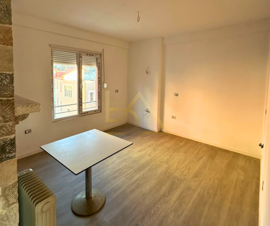 JEPET ME QIRA APARTAMENT 3+1 – SELITË, TIRANË