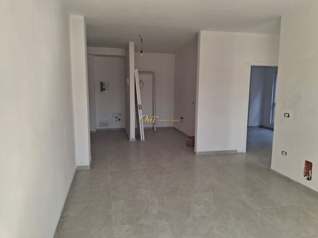 DRITAN HOXHA STREET OFFICE FOR RENT