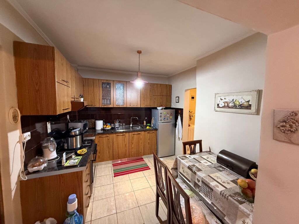 📣 VENDESI Appartamento 1+1 📍 Allias, Vicino alla Scuola “Bajram Curri” ✨
