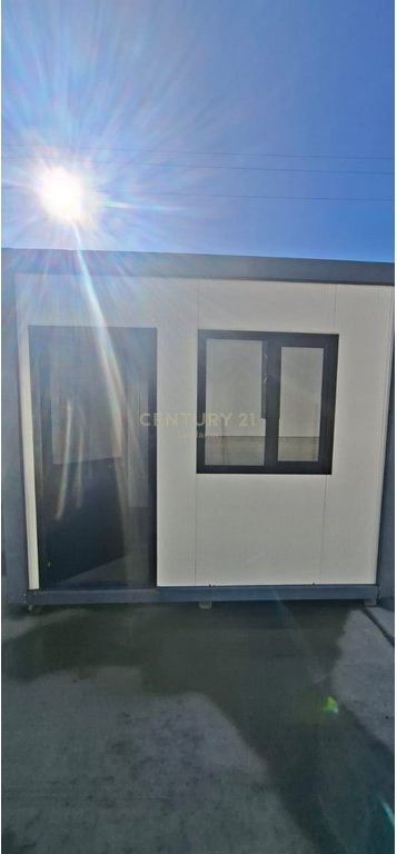 🏭 KAPANON INDUSTRIAL PËR SHITJE – SEKTORI RINIA, DURRËS 1,400,000 € 1,400,000 €