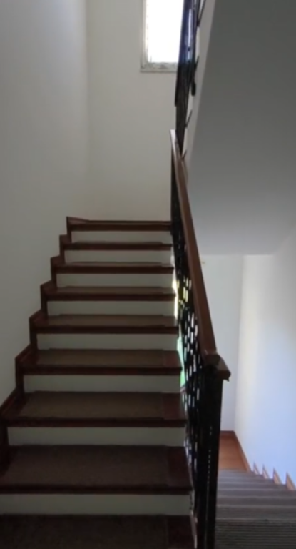 🏡 JEPET ME QIRA VILË 3-KATËSHE | GARDEN HILLS RESIDENCE – TEG