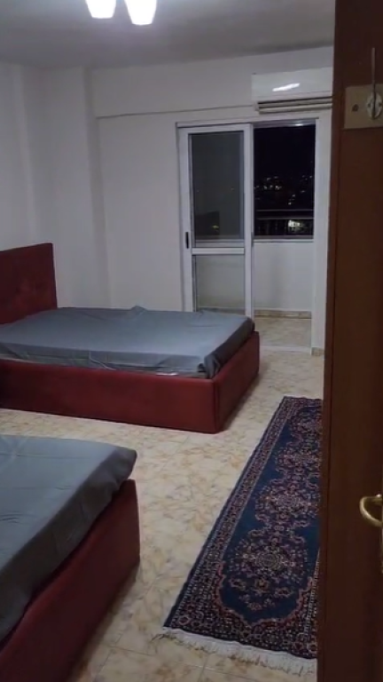 Apartament 2+1 me Qira Zogu i Zi Tirane