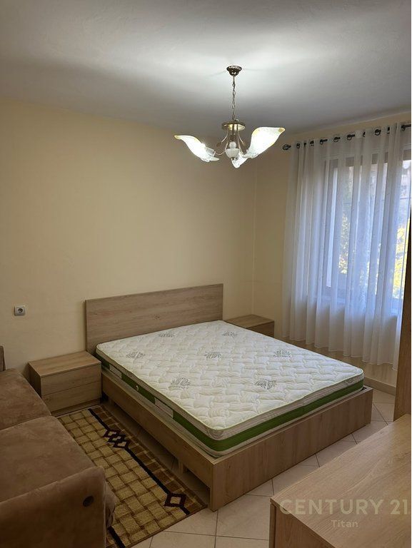 Apartament me qera 1+1 tek Mine Peza