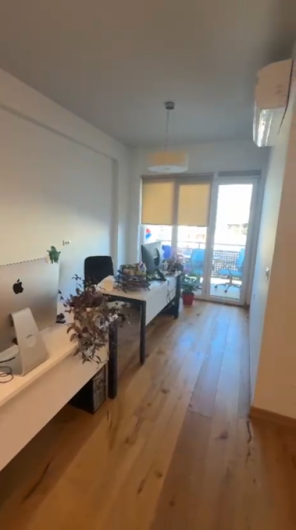 🏢Jepet me qira Zyre te rruga Kosovareve📍