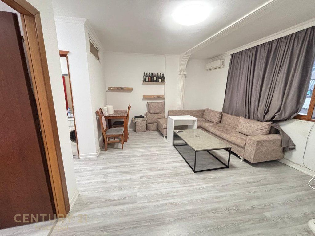 SHITEN 2 APARTAMENTE TEK KOMUNA E PARISIT