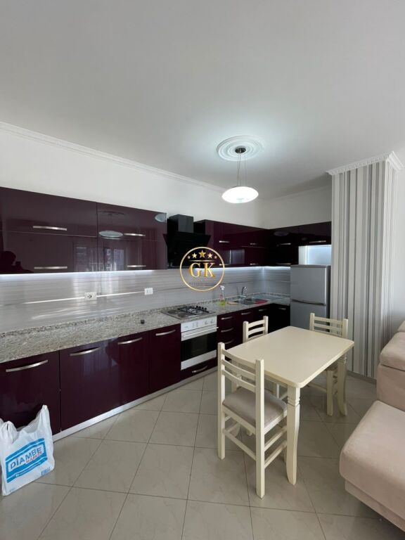 APPARTAMENTO IN AFFITTO 2+1+2 – CENTRO, VICINO A BLU STAR, DURRËS