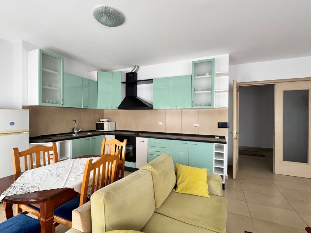 Apartament 2+1 me qira 5 minuta nga Qendra