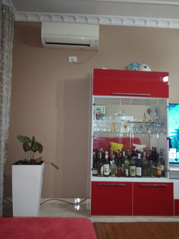 Apartament 2+1 me shitje Yzberisht,te KMY