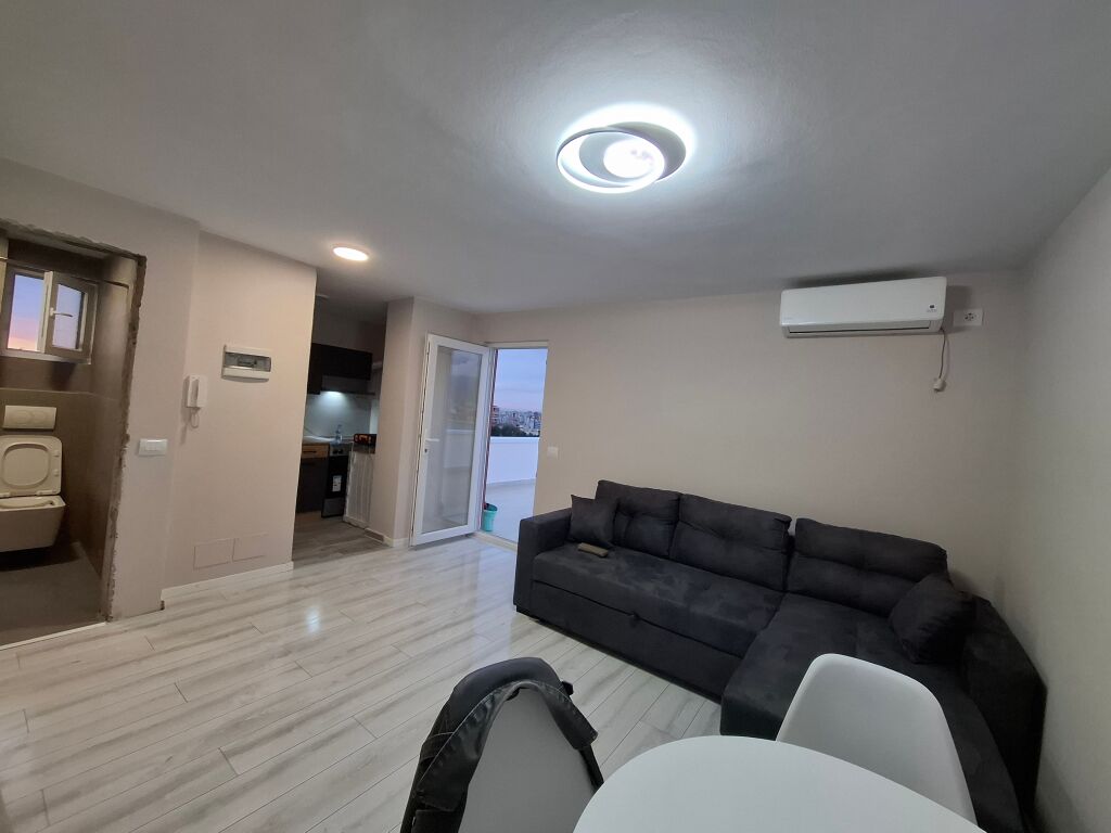 Garsoniere unike 77m2 per qera 400Lek/muaj - Selite Rr. Hamdi Pepo