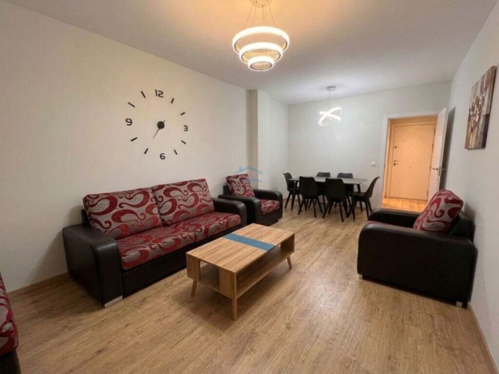 Shitet, Apartament 2+1, Ish-Tregu Elektrik, Tiranë