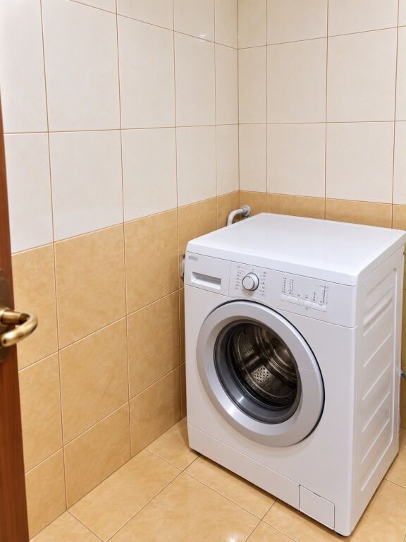 Apartament per shitje 1+1 te Pallatet Cabej