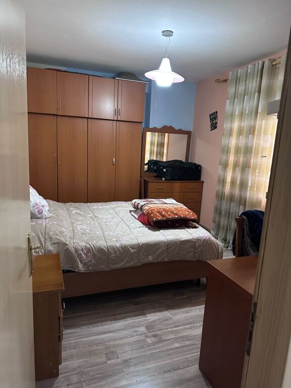 Apartament ne shitje