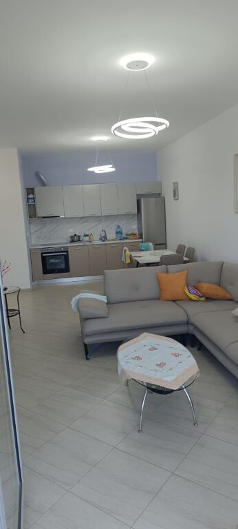 🏡 APARTAMENT 1+1 ME QIRA – LUNGOMAREVLORË