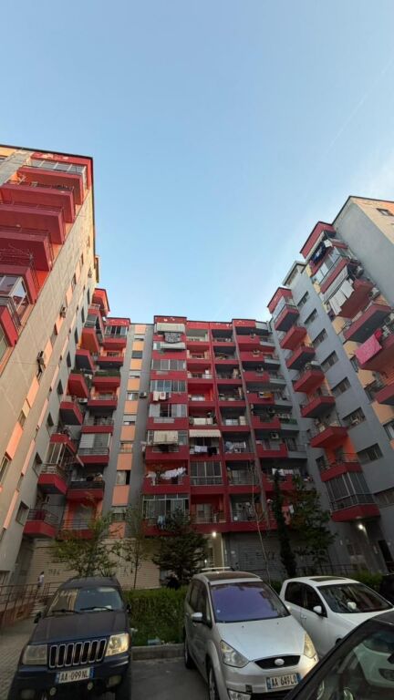 Apartament ne shitje