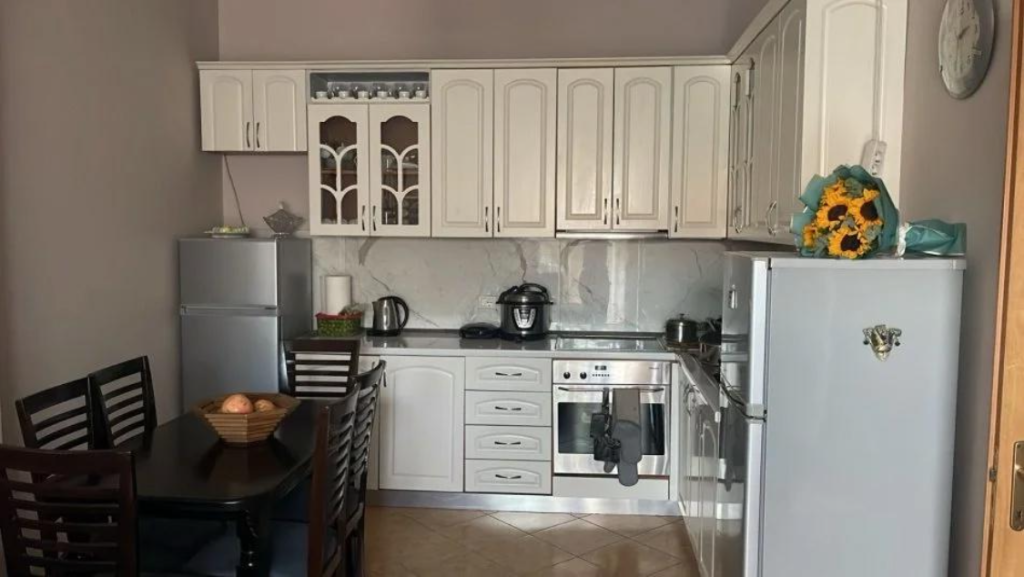2+1 apartment for rent in Astir !