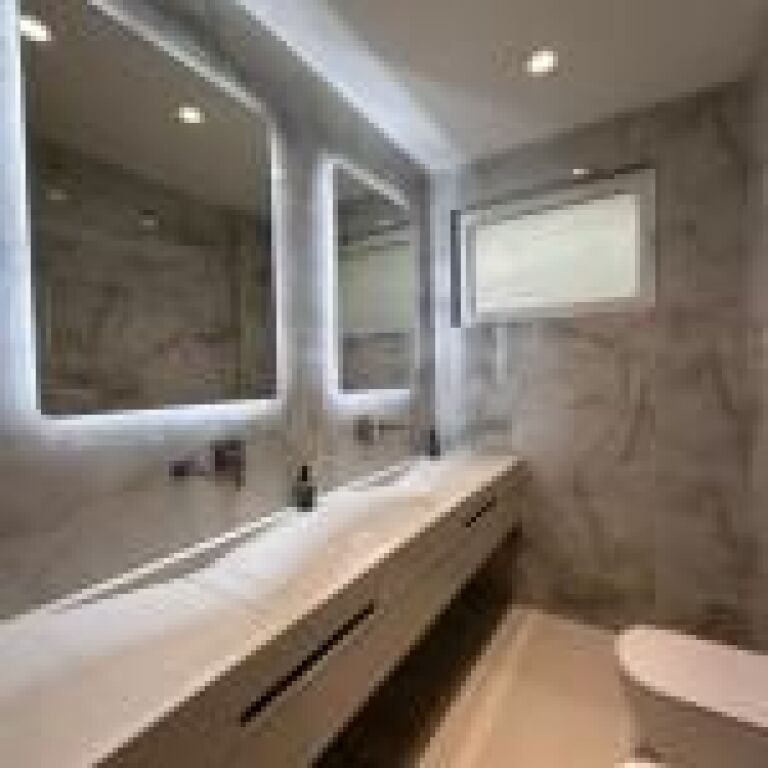 Tirana, 3-story villa for sale.