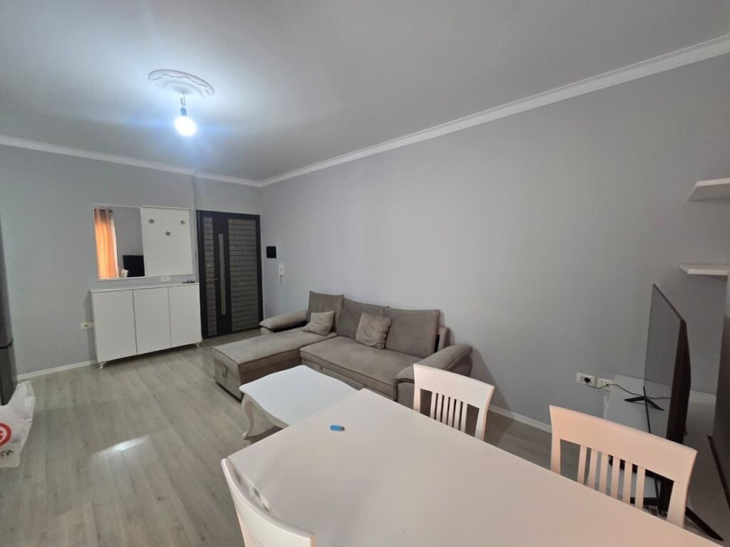 Apartament per shitje 1+1 ne Yzberisht