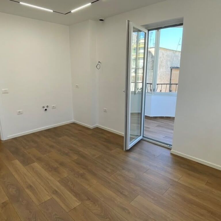 🏡✨ SHITET APARTAMENT 1+1 – 21 DHJETORI, TIRANË