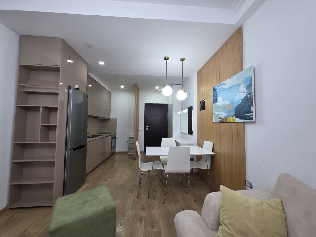 1+1 apartment at Mbi kalimi i Kristalit (kodra e diellit)