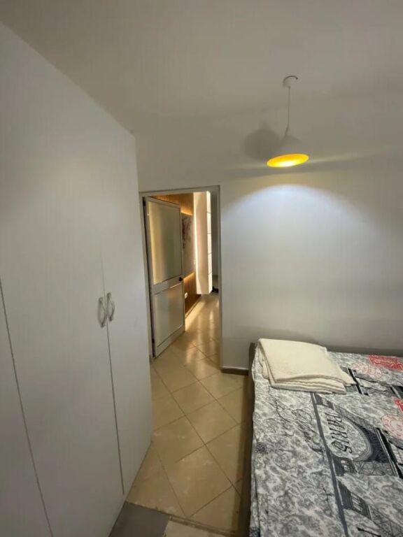 Jepet Me Qera Apartament 1+1+1 Ballkon