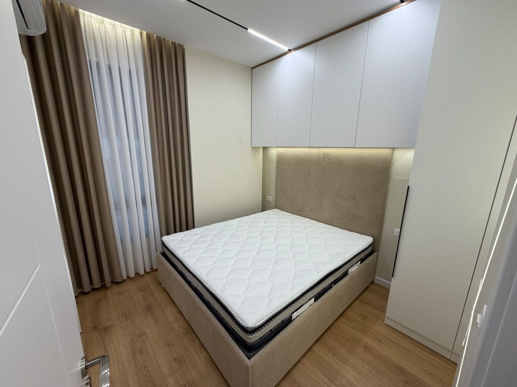🏡 Jepet me qira super apartament 2+1 📍 Rruga 5 Maji, Tiranë