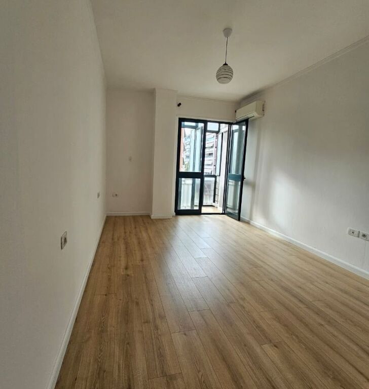 1+1 apartment for sale on Kavaja Street, Tirana
