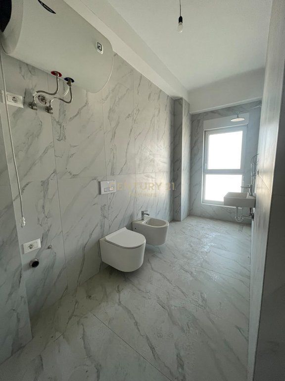 🏡 APPARTAMENTO IN VENDITA 2+1 – RESIDENZA KAIMI, ALI DEMI, TIRANA