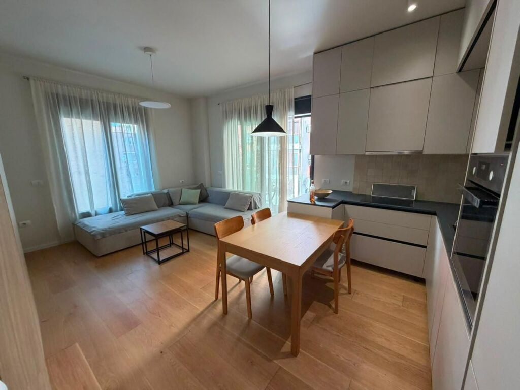 2+1 apartment for rent, Rruga e Kosovareve