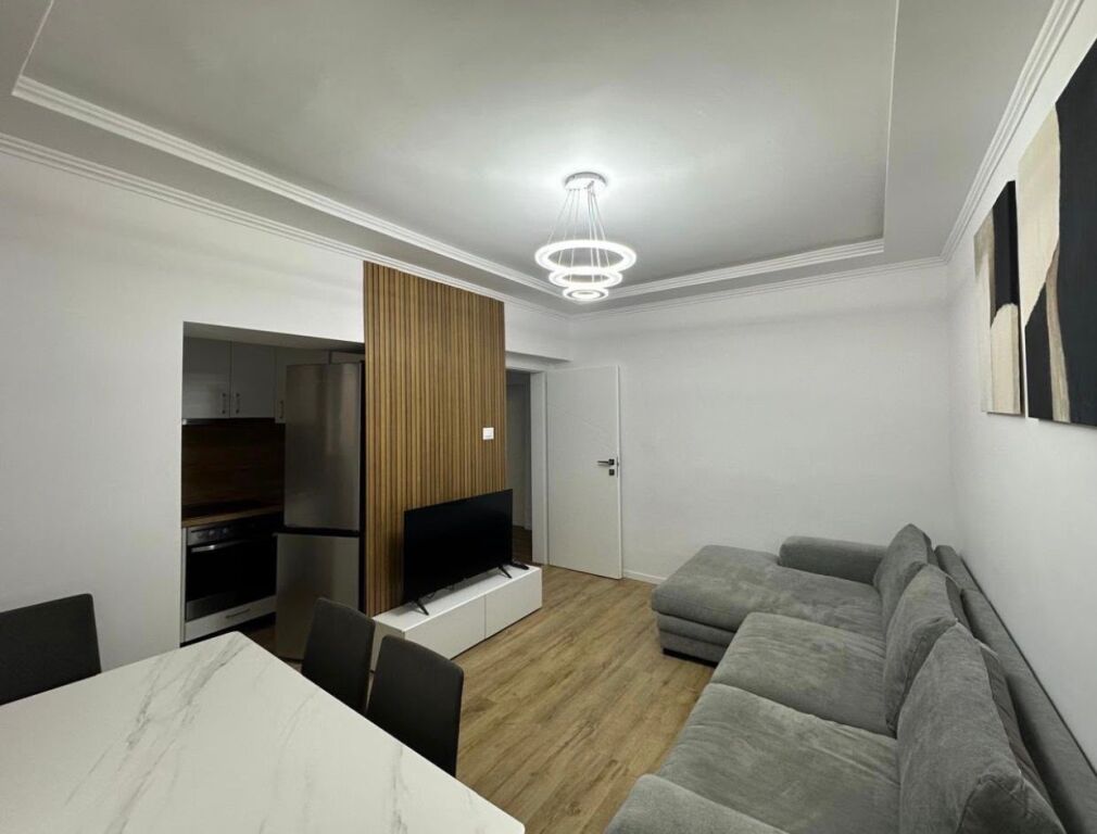 2+1 apartment for rent on Rruga e Kavajës