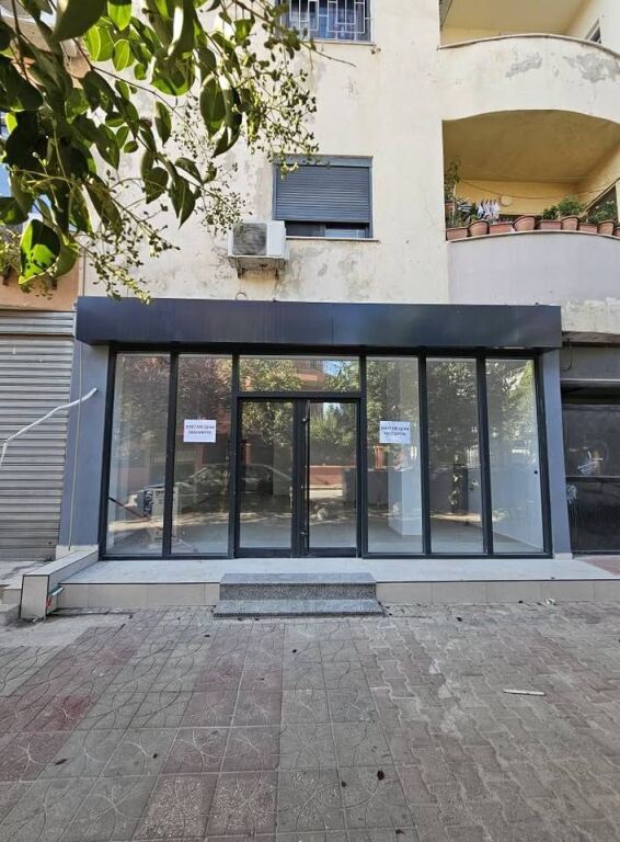 NEGOZIO IN VENDITA, A DON BOSCO, TIRANA 10,500,000 Lekë