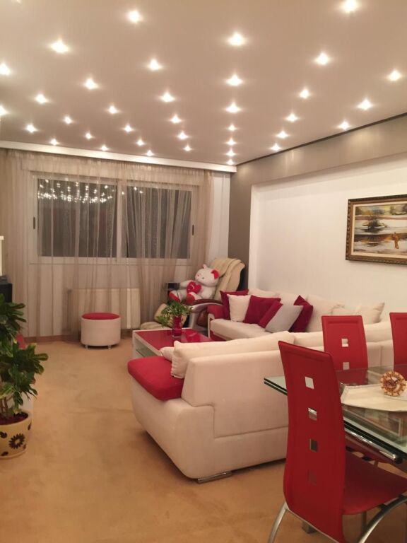 🏡 Shitet apartament 2+1 te Kompleksi Kika 1!