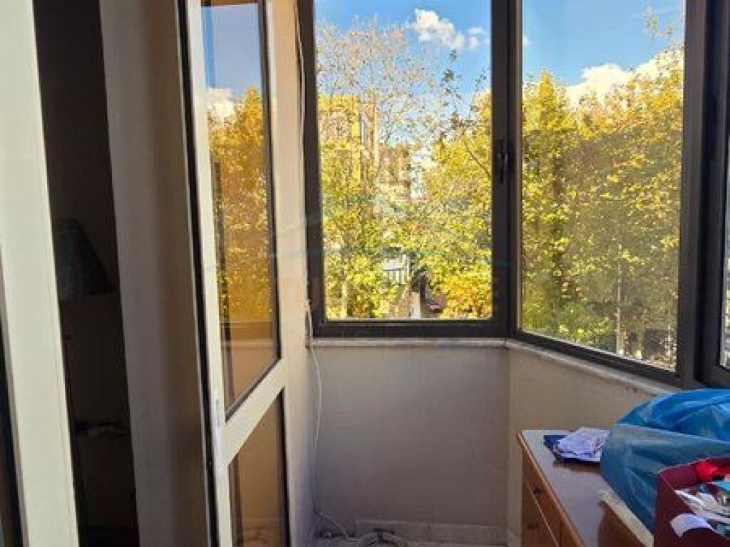 Shitet, Apartament 3+1+2, Bulevardi Zogu I, Tiranë.