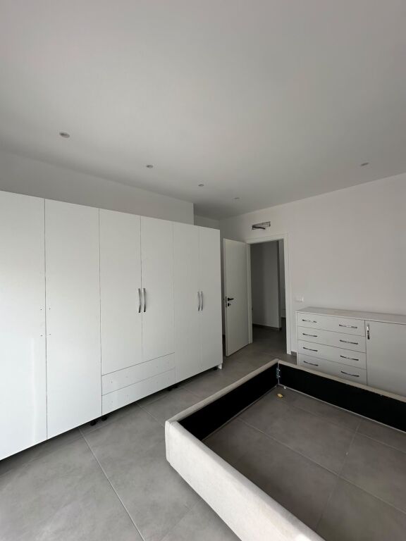 Appartamento 2+1 con Ampio Balcone in Affitto – Don Bosko !