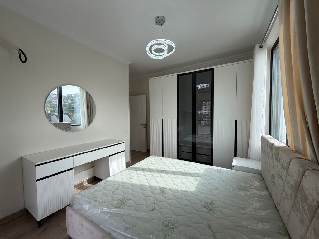 🏡 Vendesi Appartamento Super  appartamento  2+1 📍 Via Hamdi Garunja, Lago Secco (non zona montuosa)   💶 Prezzo: 255 Milioni di Lek