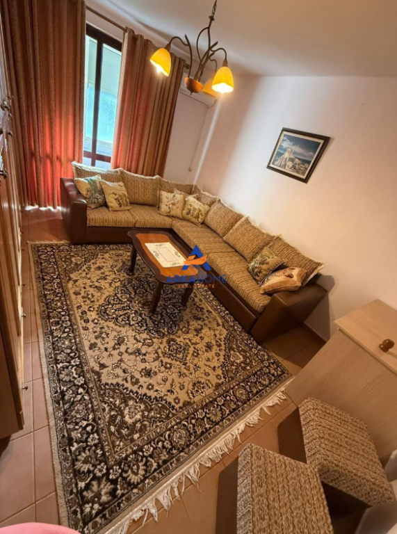 APPARTAMENTO 2+1 CON BALCONE IN AFFITTO “21 DHJETORI” 50.000 LEKE