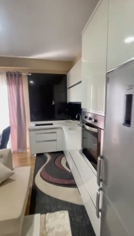 Shitet apartament 2+1+2 ne Porcelan