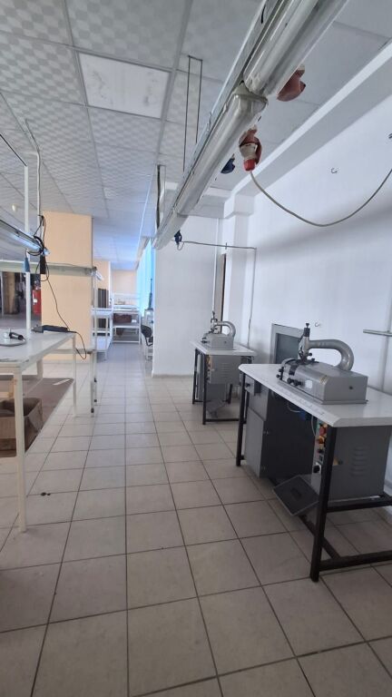🏭 LABORATORIO DI SARTORIA ATTREZZATO IN AFFITTO – PRONTO PER LAVORARE!