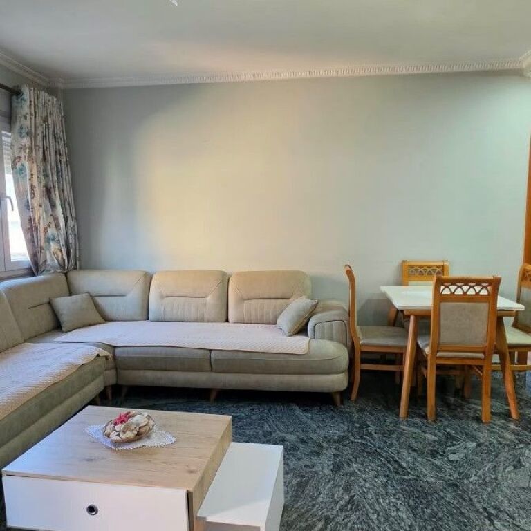 🏡 JEPET ME QIRA APARTAMENT 2+1+2 – FRESKU