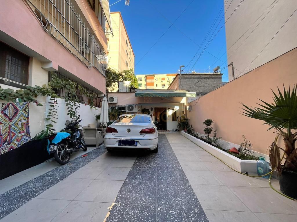 In vendita, Casa privata, Vasil Shanto, Tirana