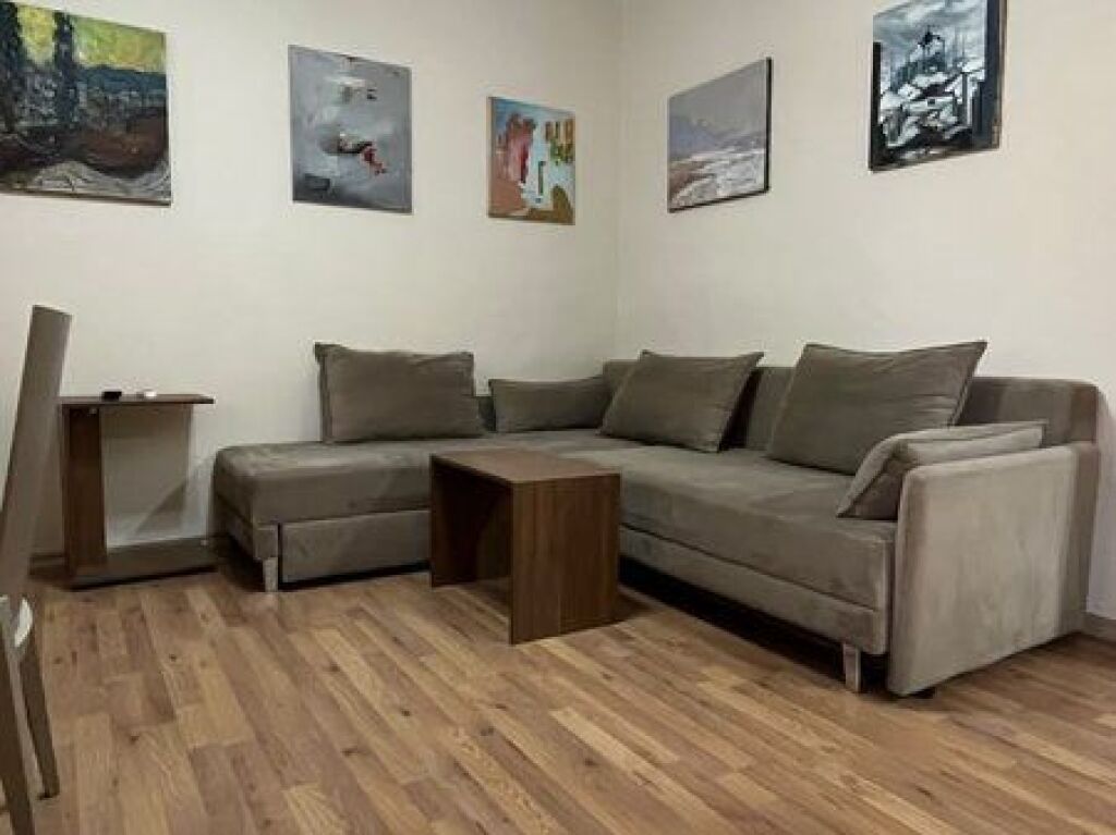 Rent, 2+1 Apartment, Durrës Street, Tirana
