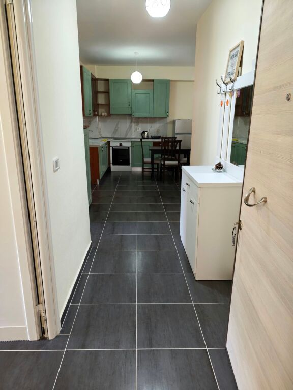 🏡 2+1 APARTMENT + GARAGE FOR LONG-TERM RENT – VLORË