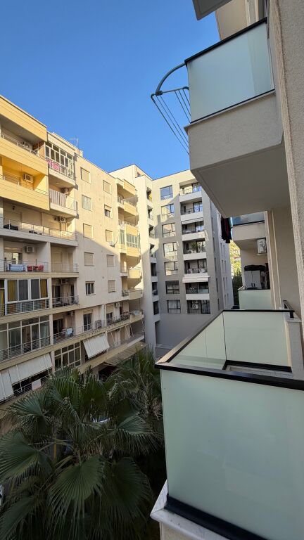 🌊 APPARTAMENTO 1+1 IN AFFITTO | LUNGOMARE, VLORË 🐾