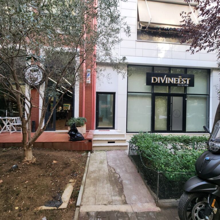 Dyqan kat 0,20 m2,rruge e kosovareve,70 miljon leke