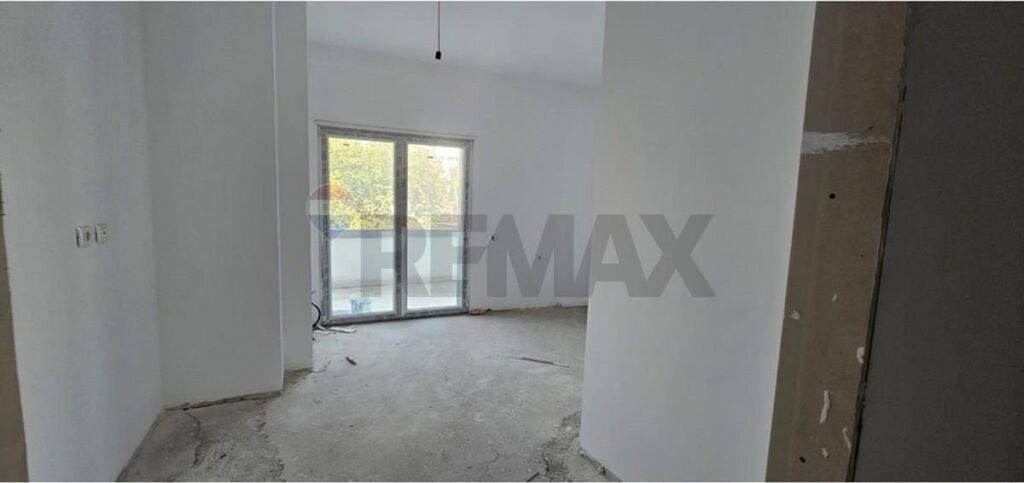 Apartament - Për Shitje - Rruga Ali Demi, Tiranë(ID: 530571013-58)