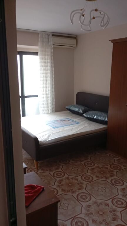 Qera | Apartament 1 + 1 | Rruga e Barrikadave | 450 €/muaj