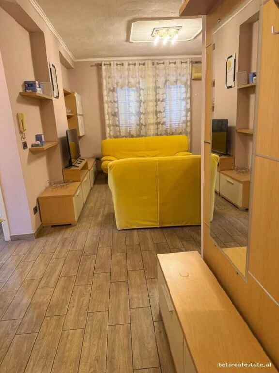 Appartamento 2+1 in Affitto a 21 Dhjetori (ID B2202162) Tirana