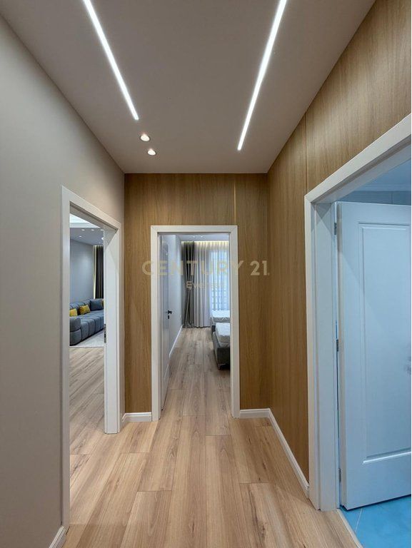 Apartament 2+1+2 per shitje ne Zonen e Astirit