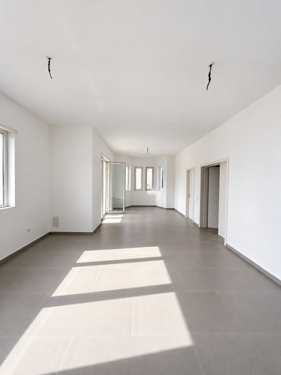 🏡 SHITET VILË LUKSOZE 3-KATËSHE | COLLINA VERDE RESIDENCE – TEG